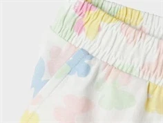 Sommerfugleprint på hvide shorts fra Name It 13215112 bright white butterflies